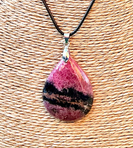 Pendentif Rhodonite - Pierre Plate forme goutte