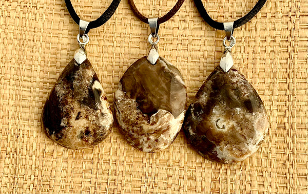 Pendentif Opale Noire - Pierre Plate Goutte