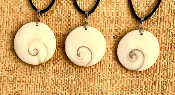 Pendentif Œil de Sainte Lucie / Shiva - Pierre Plate forme ronde