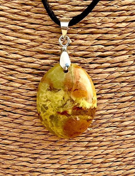 Pendentif Opale Verte - Pierre plate forme ovale