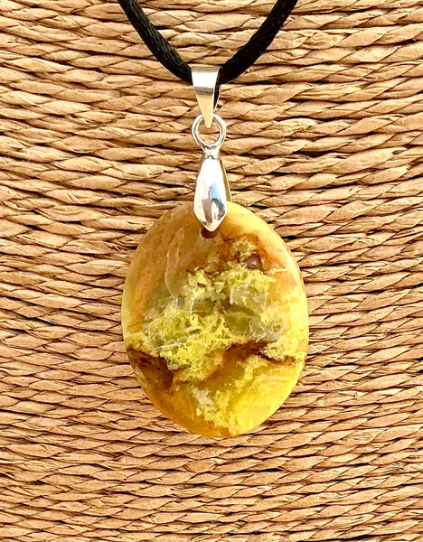 Pendentif Opale Verte - Pierre plate forme ovale