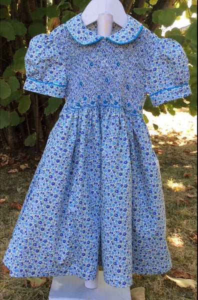Robe smocks « Anémone » Manches Ballons col Claudine à fleurs